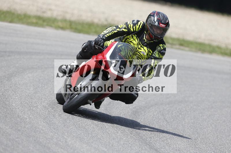 /27 12.06.2025 Ducati Schweiz Trackday Warmup  ADR/blau-bleu/13